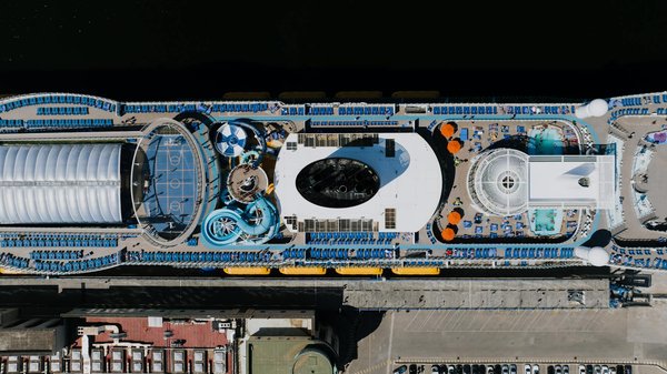 Quels sont les meilleurs moyens de découvrir les traditions culinaires à Lisbonne ?